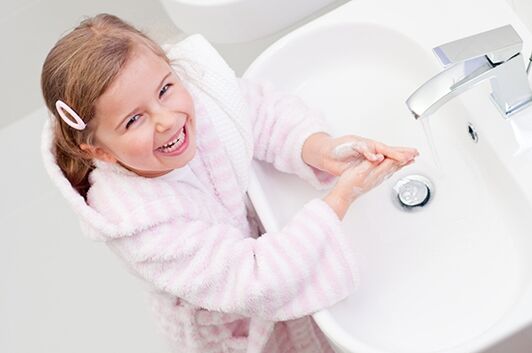 Para protexerse da infección por vermes, debes lavar as mans